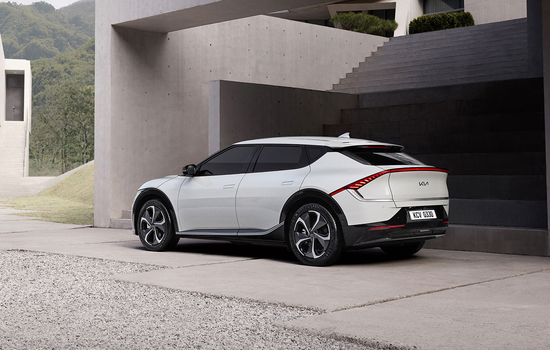 Kia sustainability roadmap: Hydrogen fuel-cell lineup in 2028, leather and ICE phased out laterKia sustainability roadmap: Hydrogen fuel-cell lineup in 2028, leather and ICE phased out later