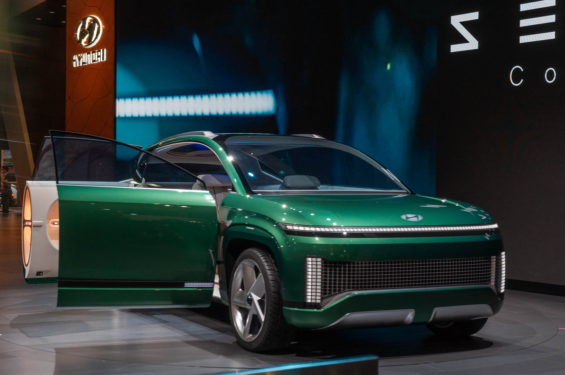 Hyundai Seven concept points to a 300-mile electric family SUV due in 2024Hyundai Seven concept points to a 300-mile electric family SUV due in 2024