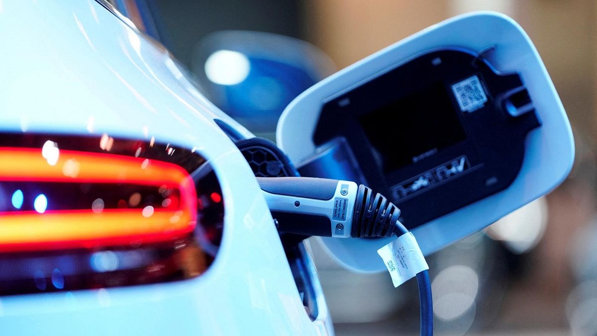 Soaring battery costs fail to cool electric vehicle sales