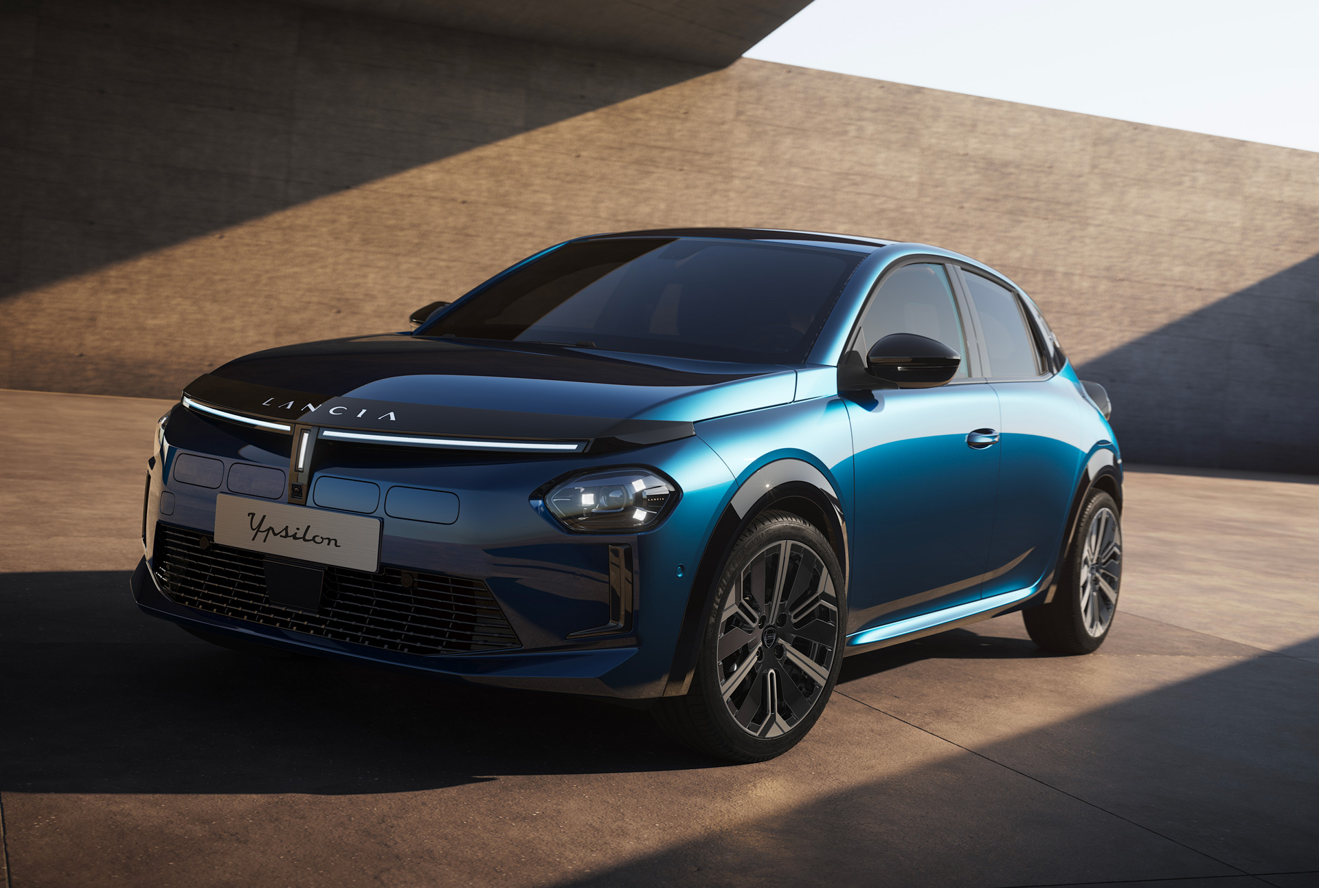 Revival of Lancia starts in Europe with Ypsilon urban EV