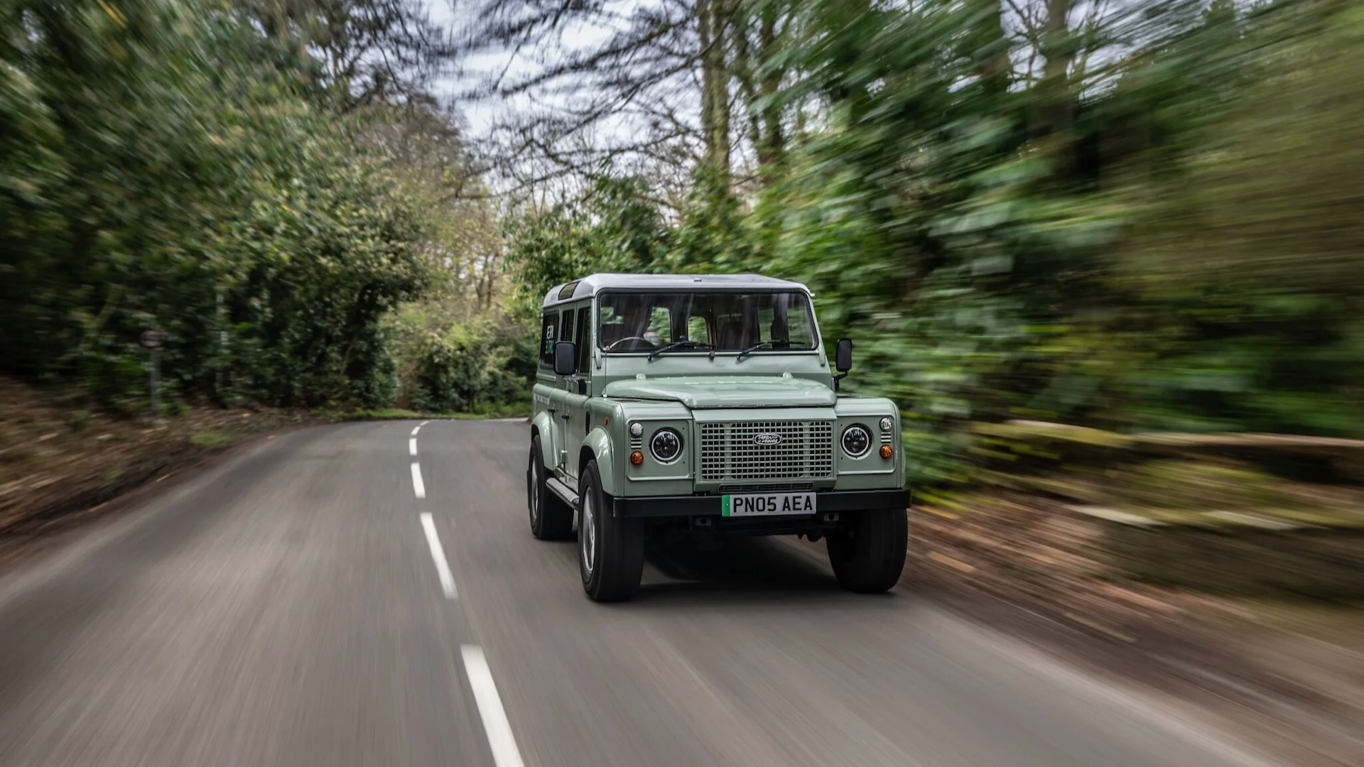 Land Rover EV conversion packs in-wheel motors, weighs same as original